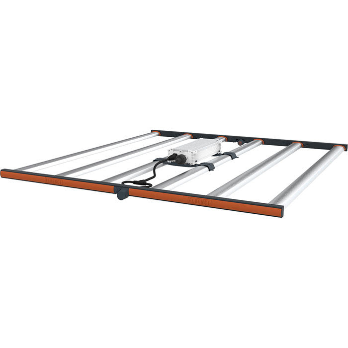 Fluence SPYDR 2r LED Grow Light